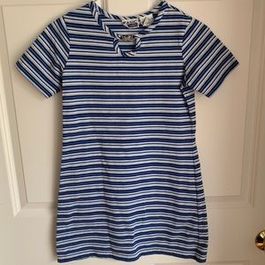 Girl’s striped t-shirt dress